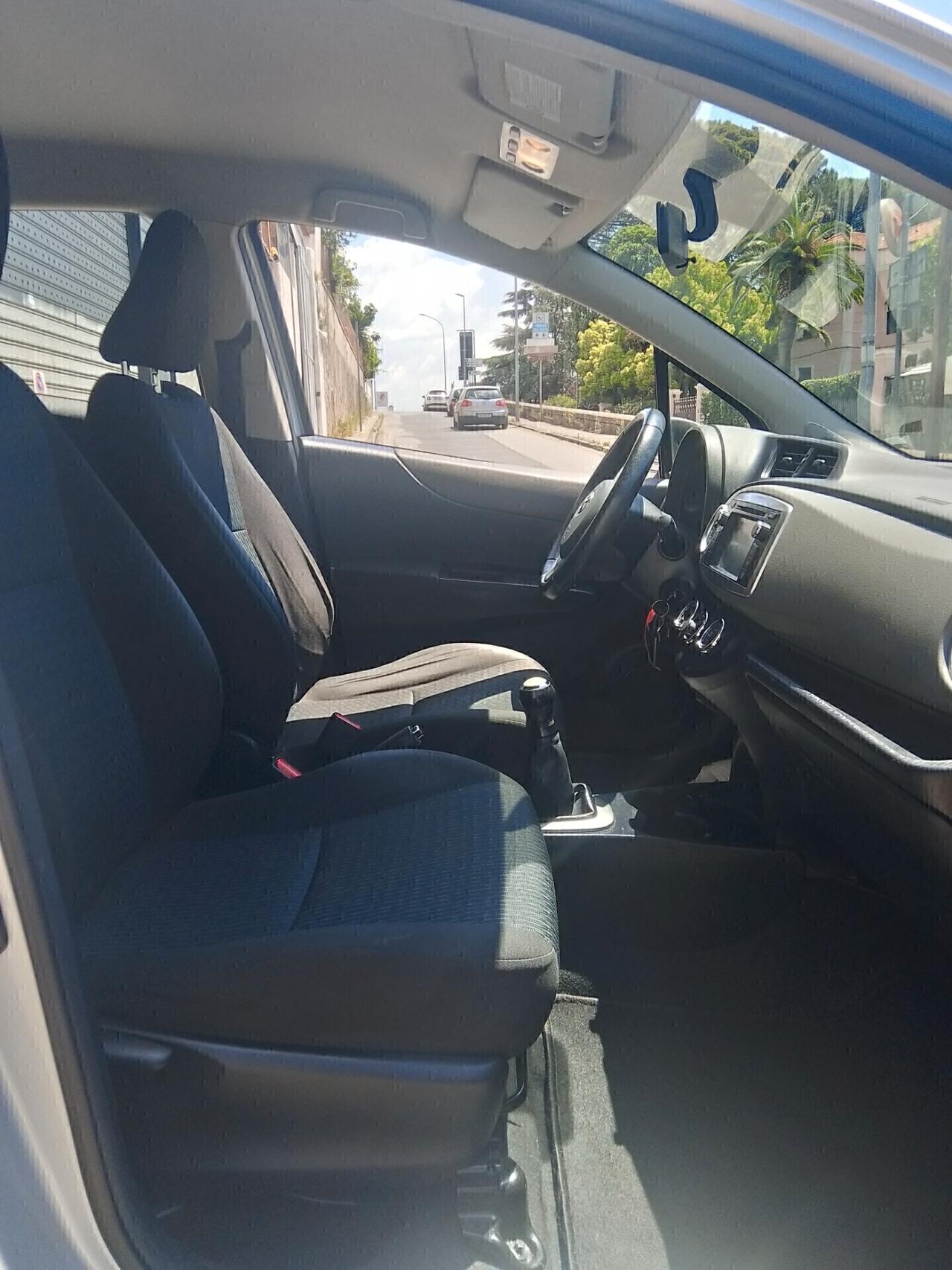 Toyota Yaris 1.0 5 porte Active