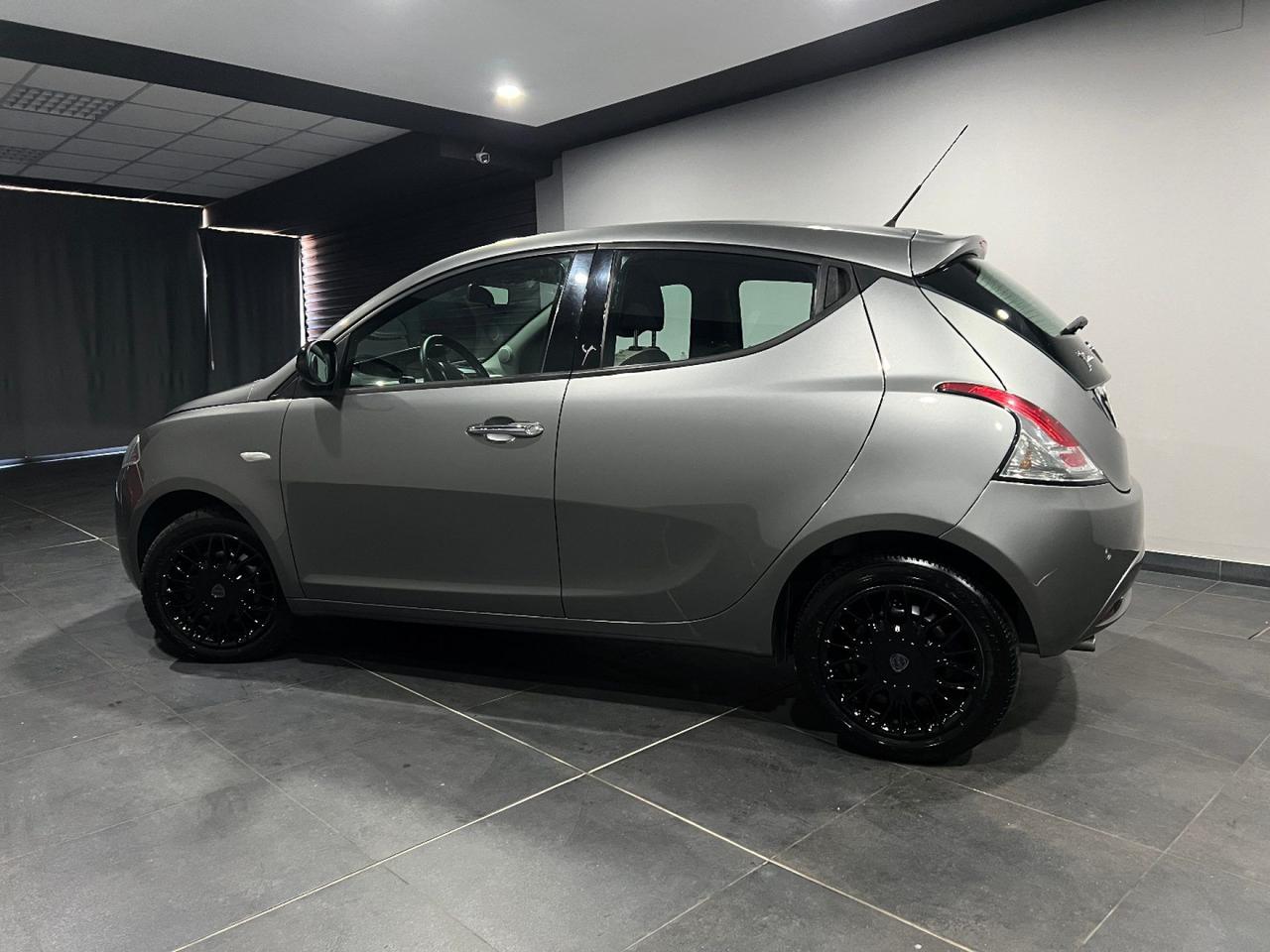 Lancia Ypsilon 1.3 MJT 16V 95 CV 5 porte S&S Gold UNICAPRO