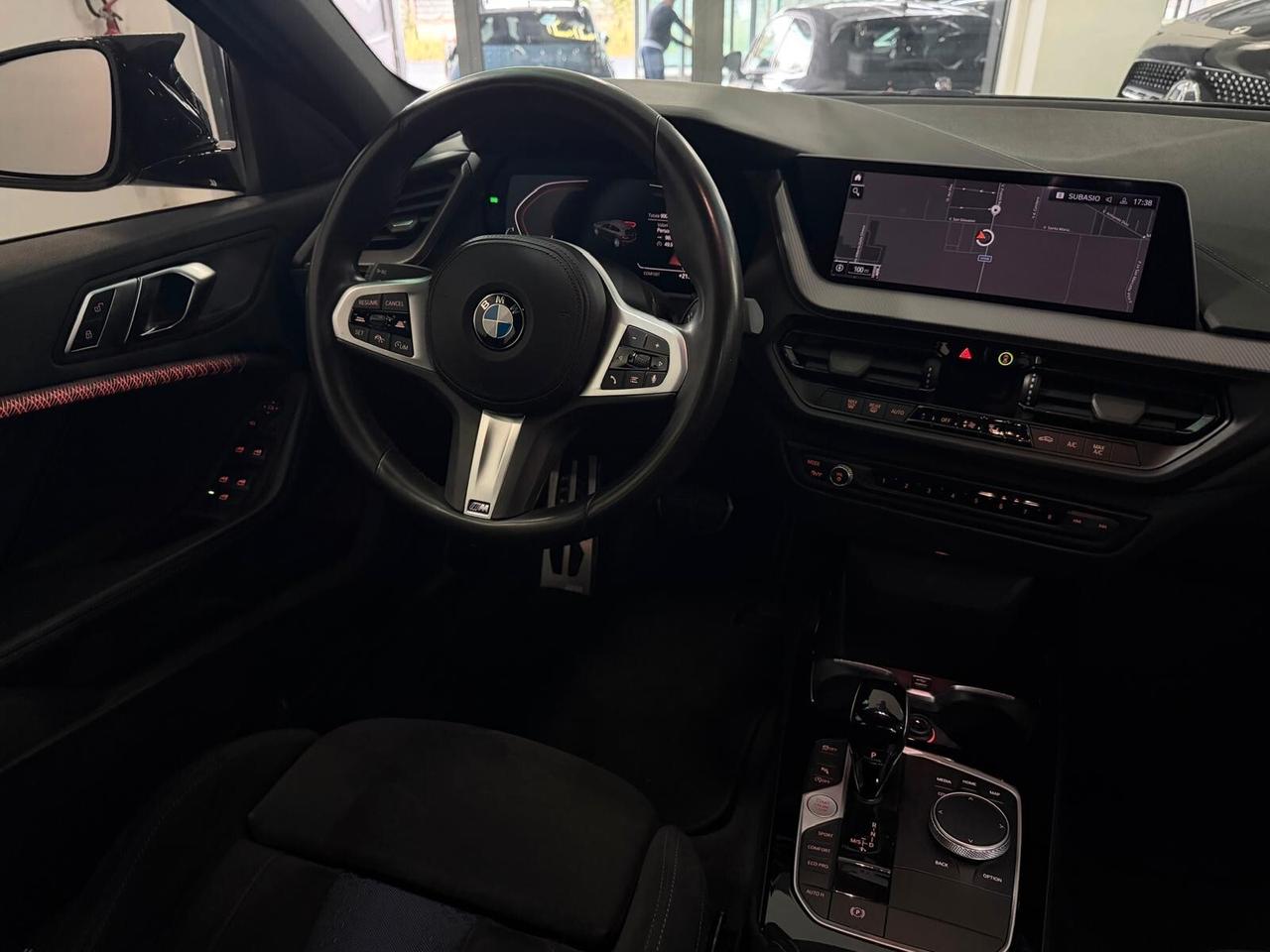 Bmw 118 118d 5p. Msport