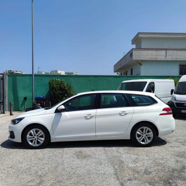 PEUGEOT 308 BlueHDi 100 S&S SW Business Autocarro