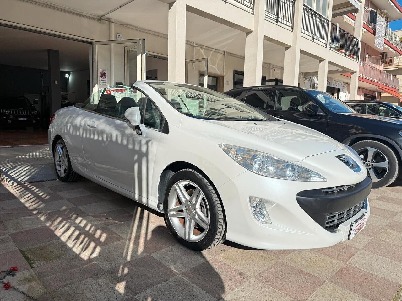 Peugeot 308 1.6 THP 150CV Cabriolet Féline