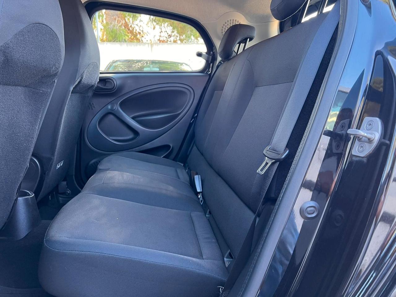 Smart ForFour 70 1.0 Youngster