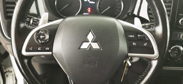 MITSUBISHI Outlander 2.2 DI-D 4WD Instyle 5p.
