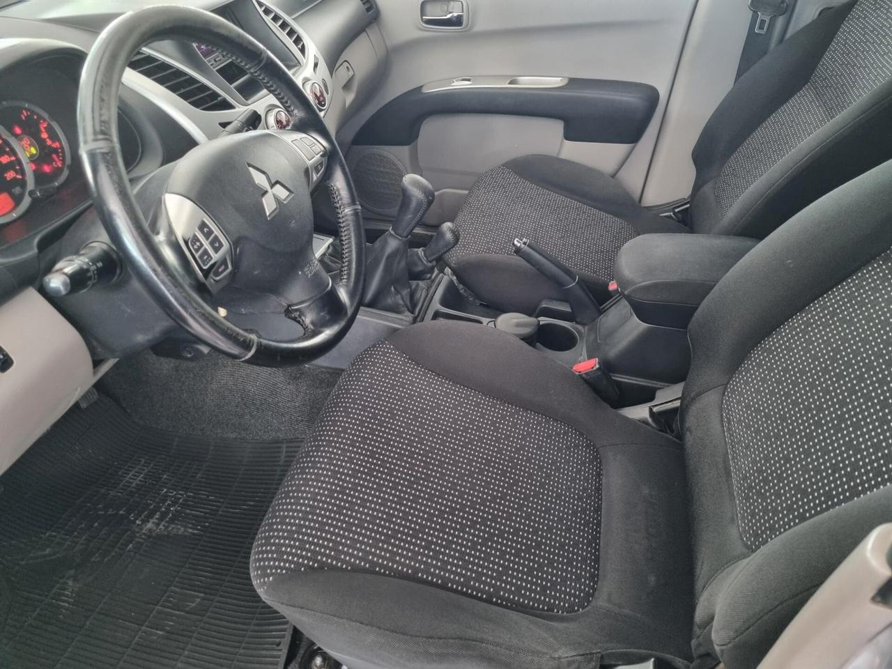 Mitsubishi L200 2.5 DI-D/178CV DC Intense Plus
