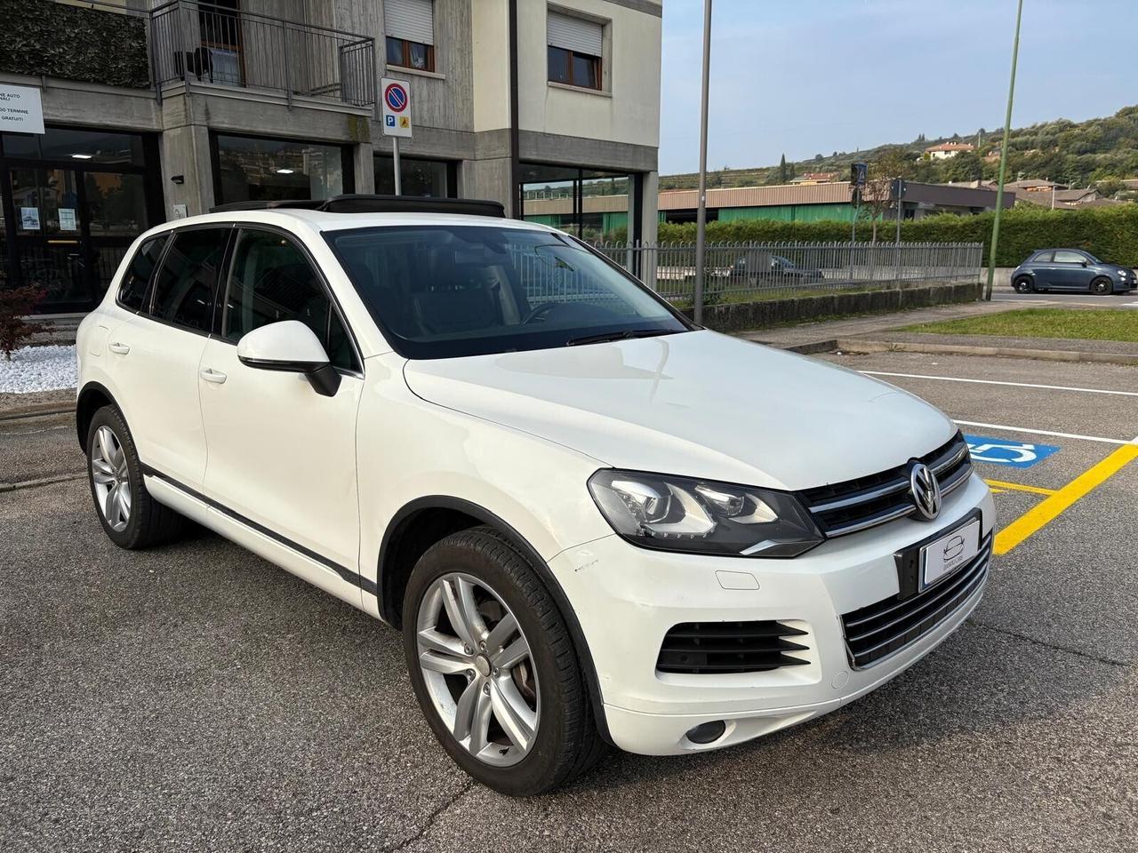 Volkswagen Touareg EXECUTIVE 3.0 V6 245cv