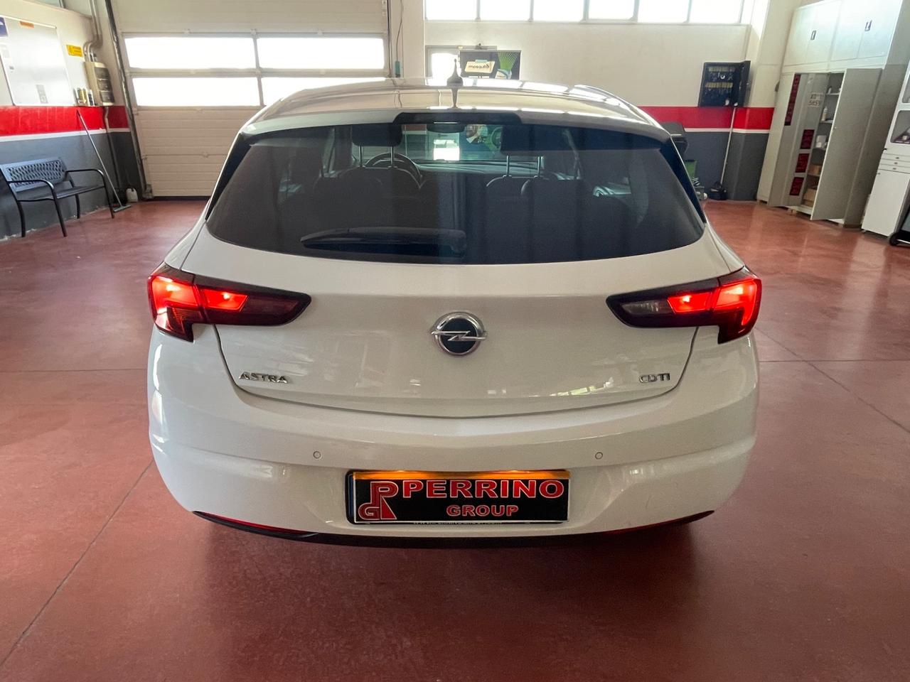 Opel Astra 1.6 CDTi 110CV Start&Stop 5 porte Innovation