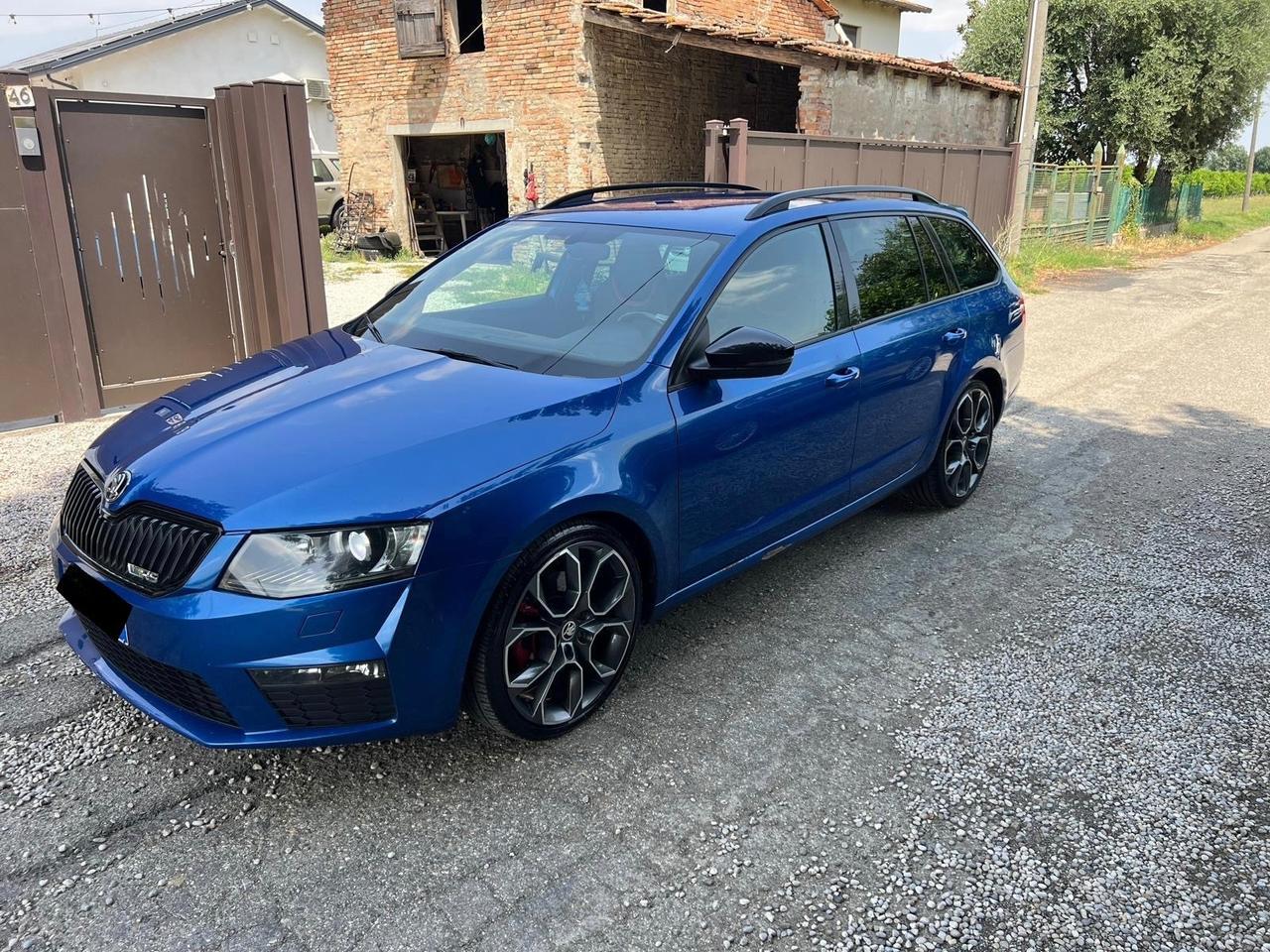 Skoda Octavia 2.0 TDI DSG Wagon RS
