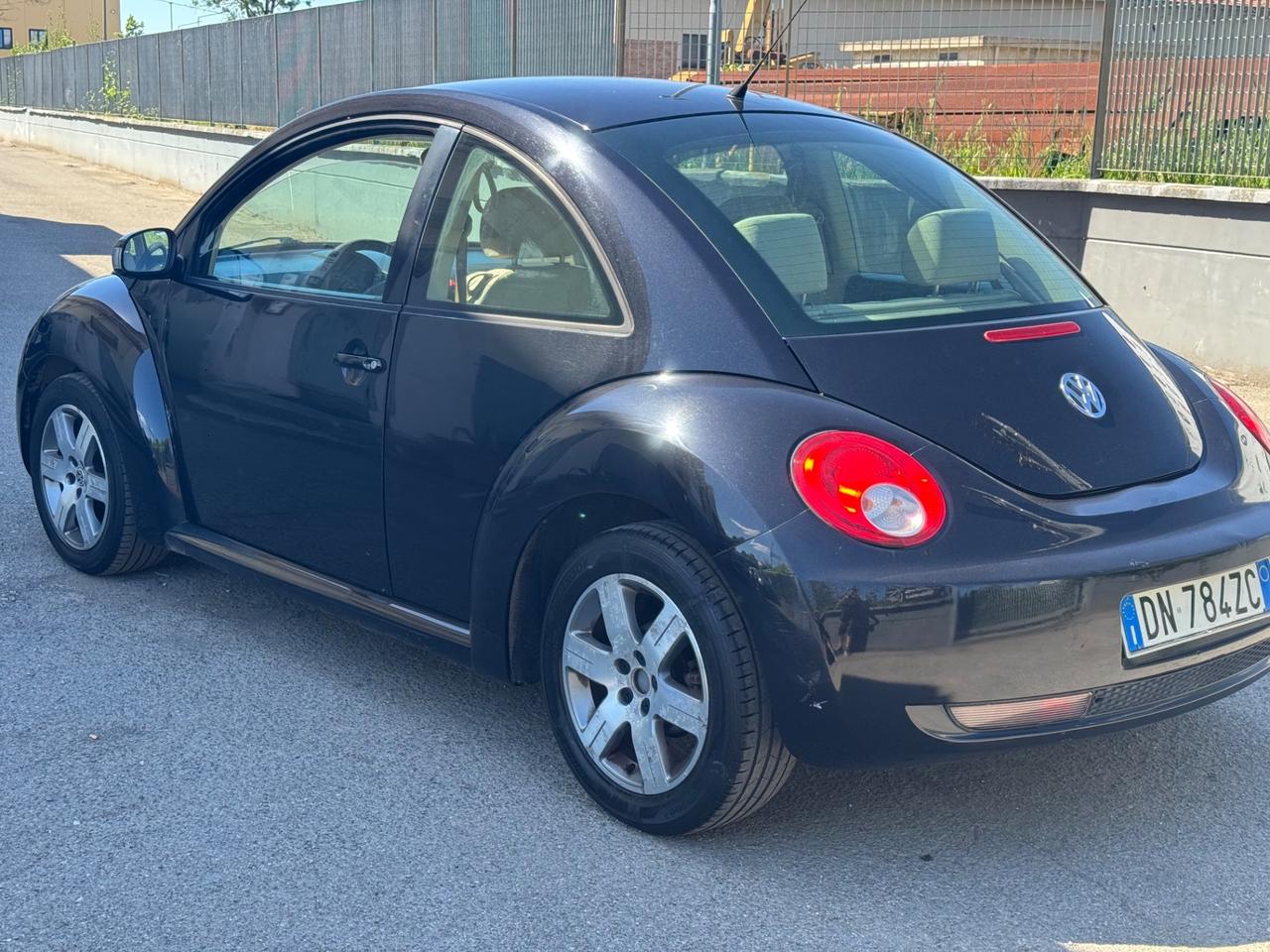 Volkswagen New Beetle 1.6