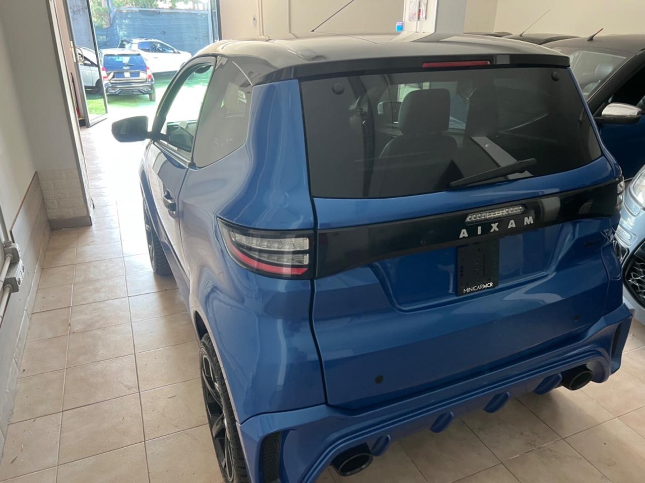 Aixam Ambition sport blu marine 2023 15000 km