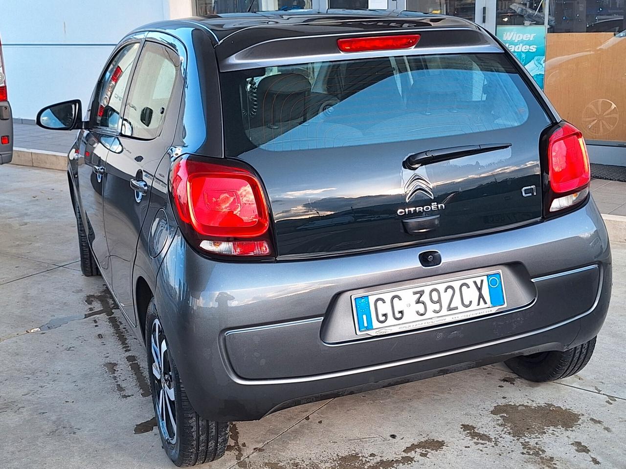 Citroen C1 VTi 72 S&S 5 porte Shine