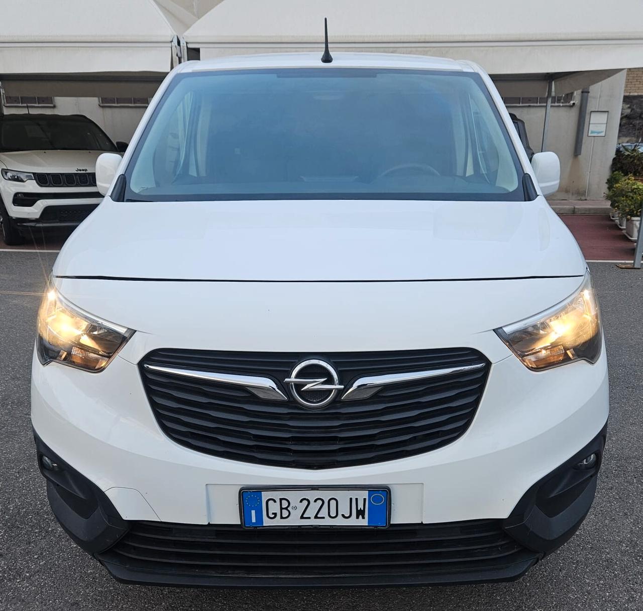 Opel Combo Cargo 1.5 Diesel - 3 POSTI -