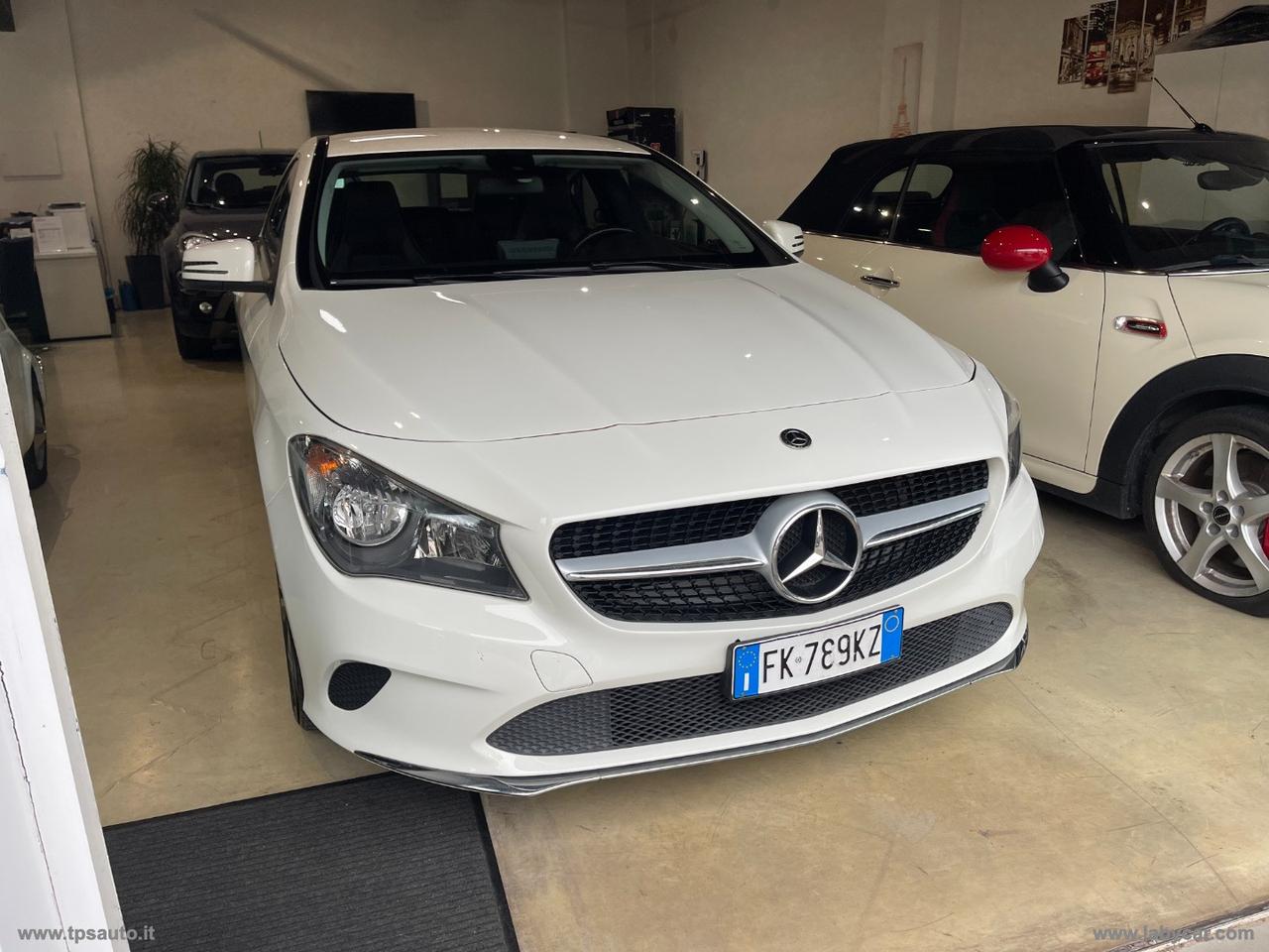 MERCEDES-BENZ CLA 200 Sport