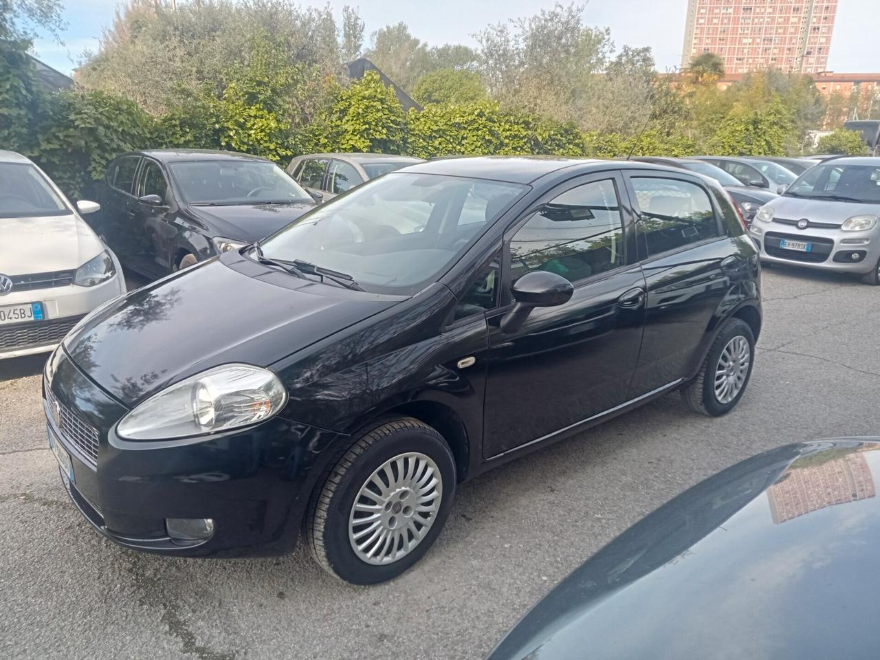 Fiat Grande Punto 1.4 - 5 porte Natural Power OK Neopatentati