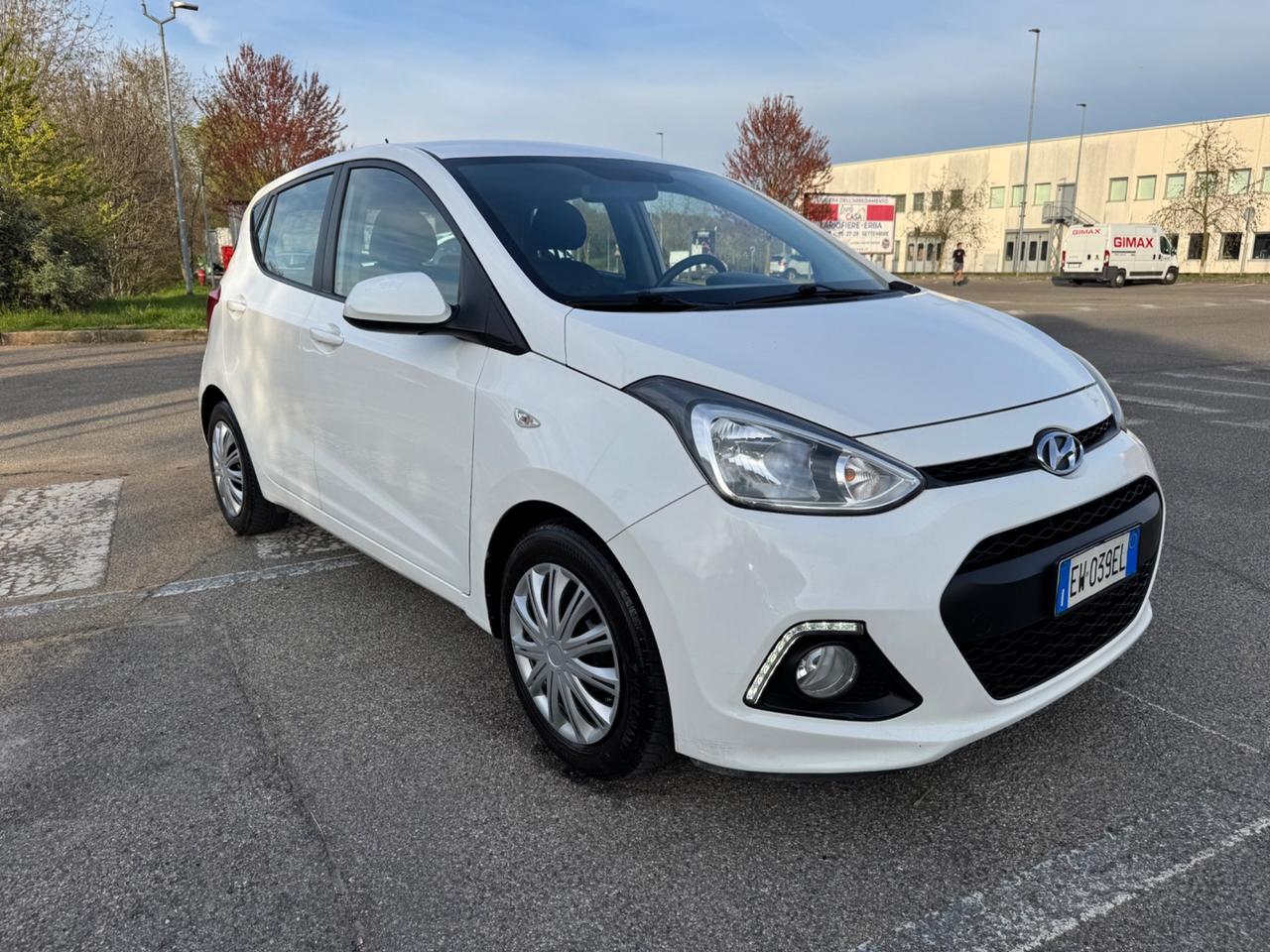Hyundai i10 manutenzione completa idonea ai neopatentati