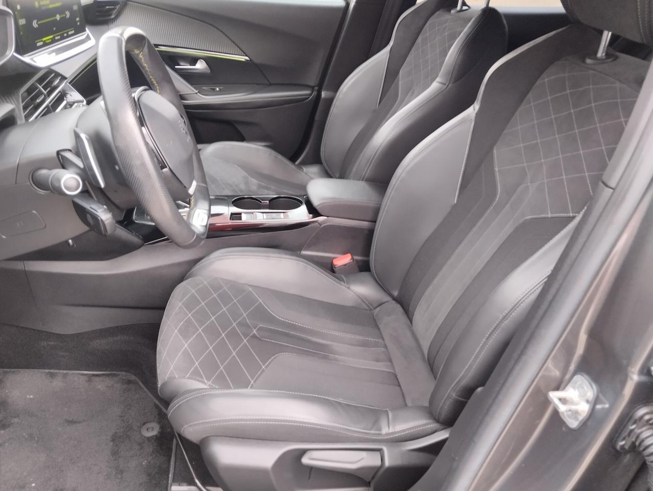 Peugeot 2008 PureTech 130 S&S EAT8 GT Pack