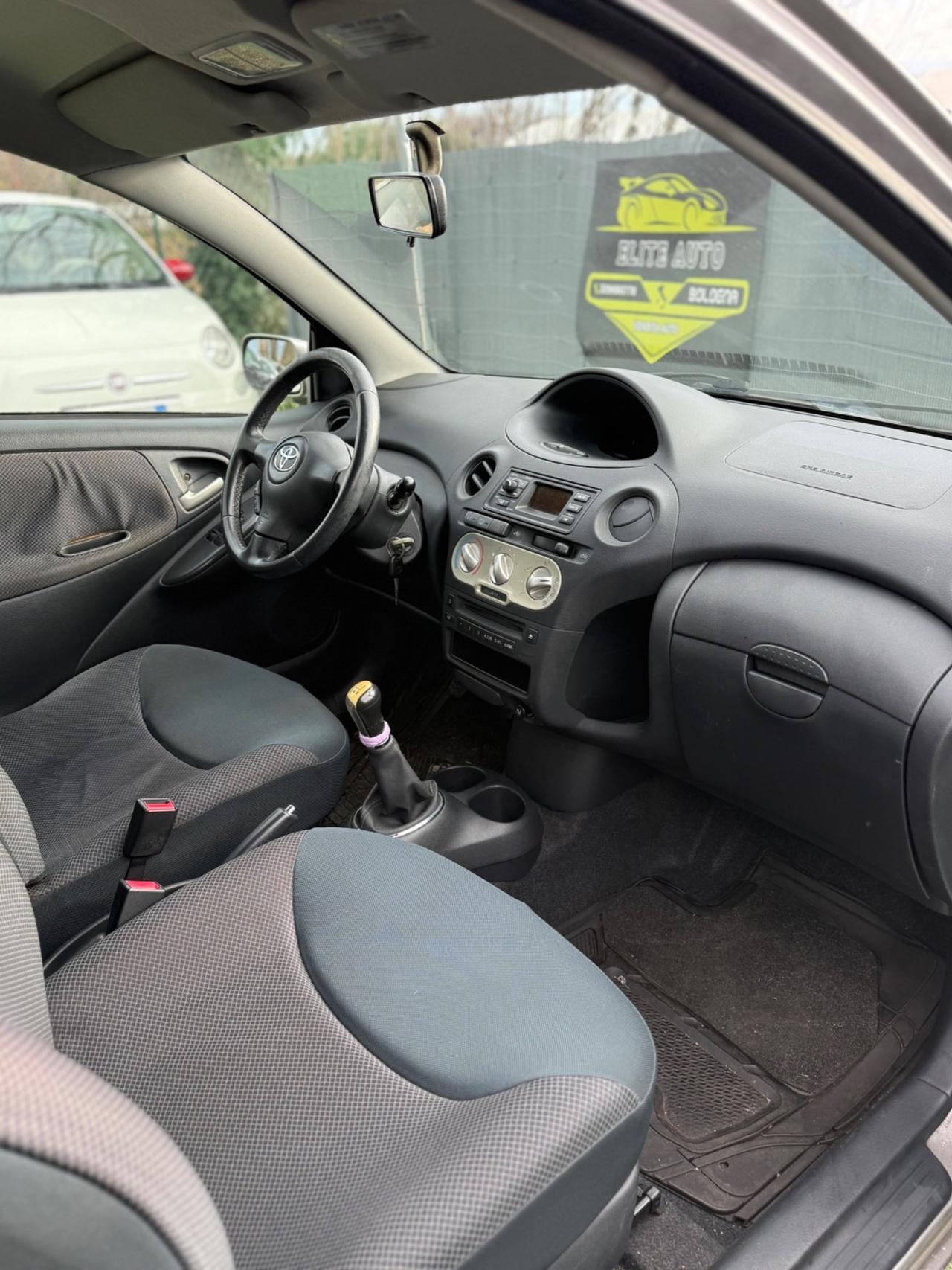 Toyota YARIS 1.0 BENZINA NEOPATENTATI