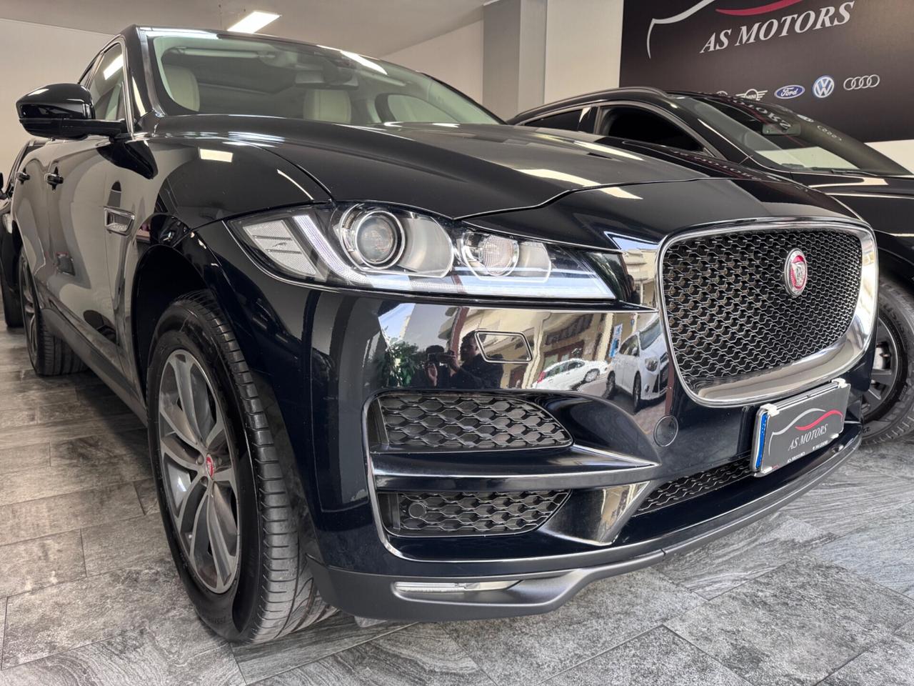 Jaguar F-Pace 2.0 D 180 CV AWD R-Sport Tetto Panoramico