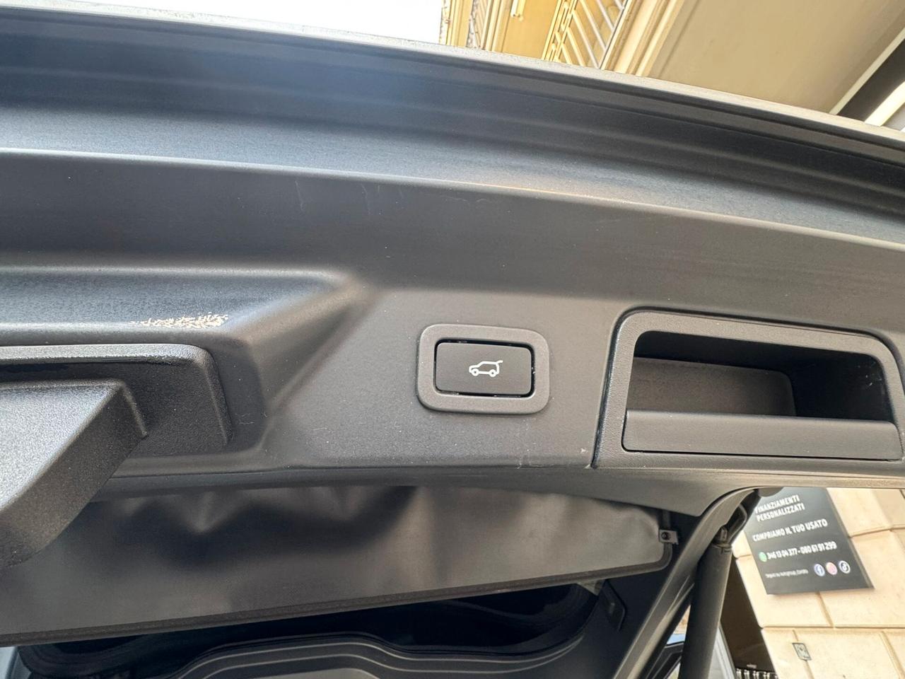 Land Rover Range Velar 2.0D I4 240 CV R-Dynamic HSE