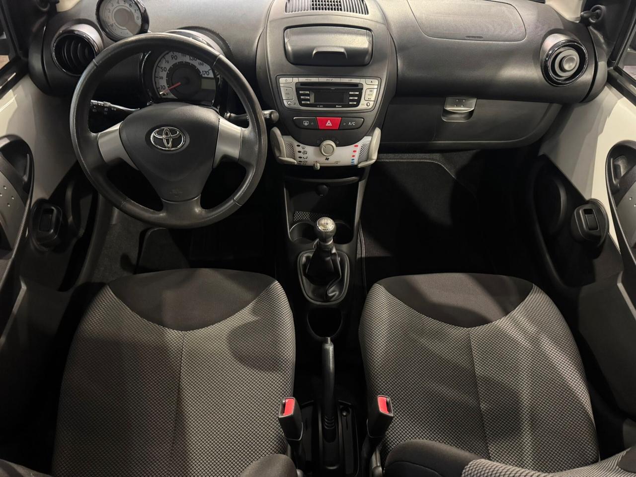 Toyota Aygo 1.0 12V VVT-i 5 porte Active Connect