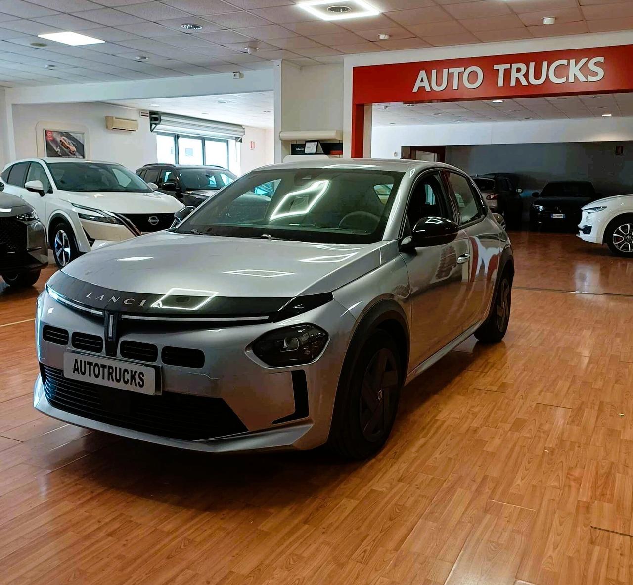 Lancia Ypsilon Hybrid e-DCT