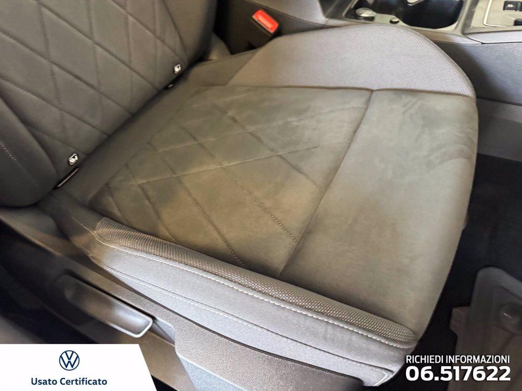 VOLKSWAGEN Golf 1.5 tgi style 130cv dsg del 2021