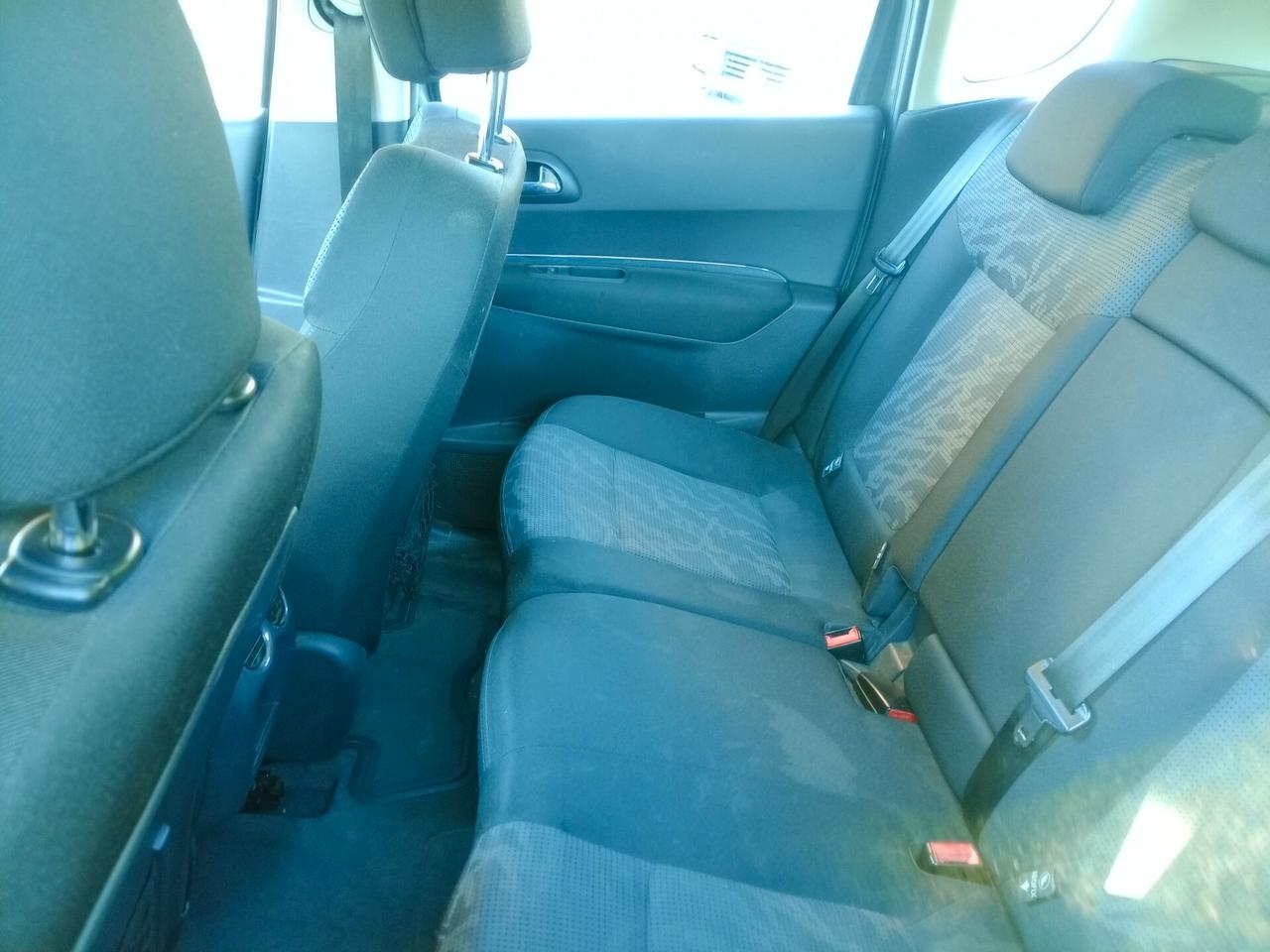 Peugeot 3008 1.6 HDi 110CV
