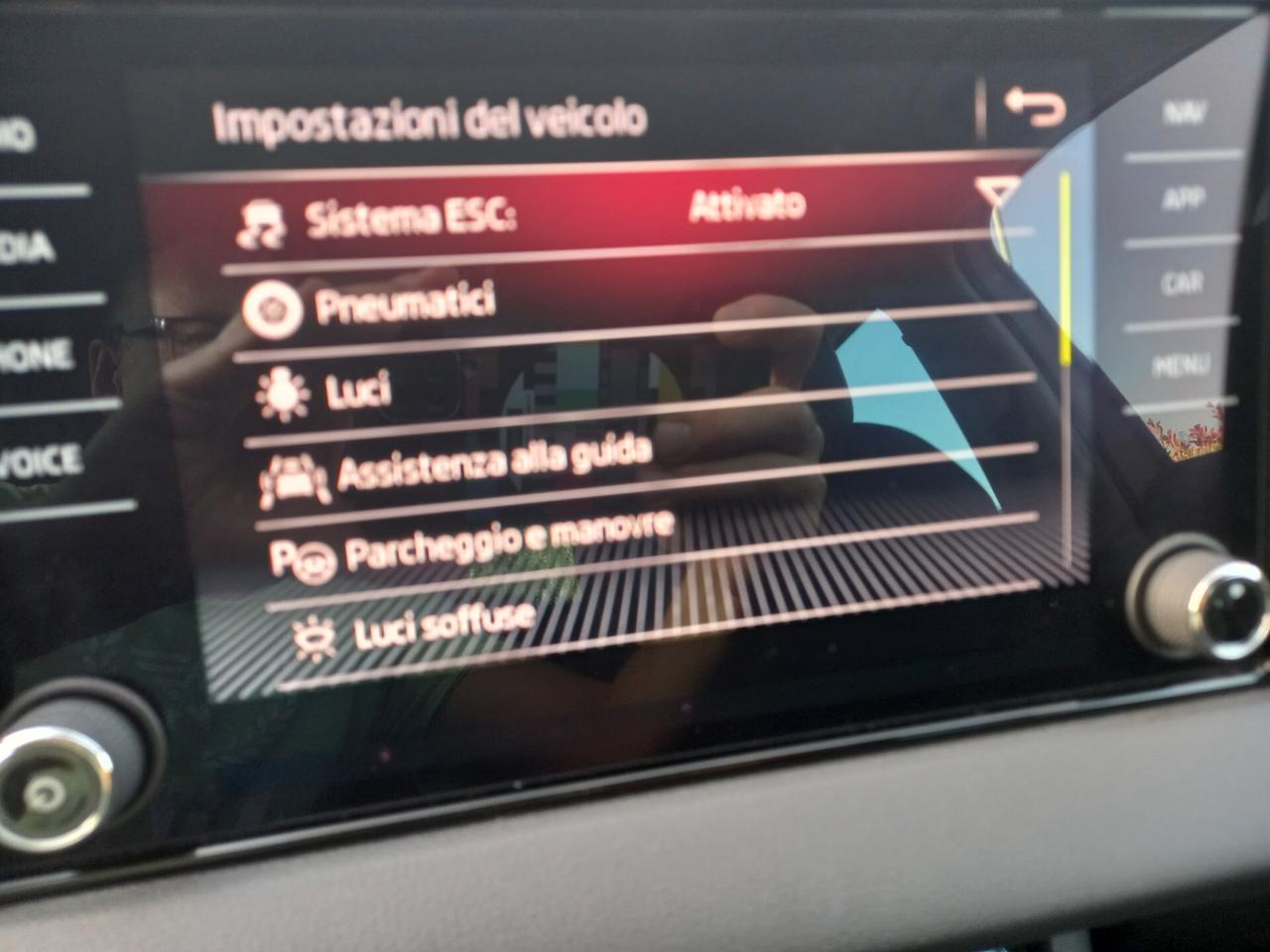 Skoda Karoq 1.6 TDI SCR Executive full
