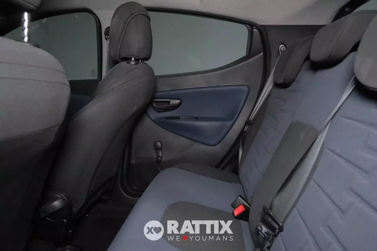 Lancia Ypsilon 1.0 Firefly Hybrid 70CV Platino