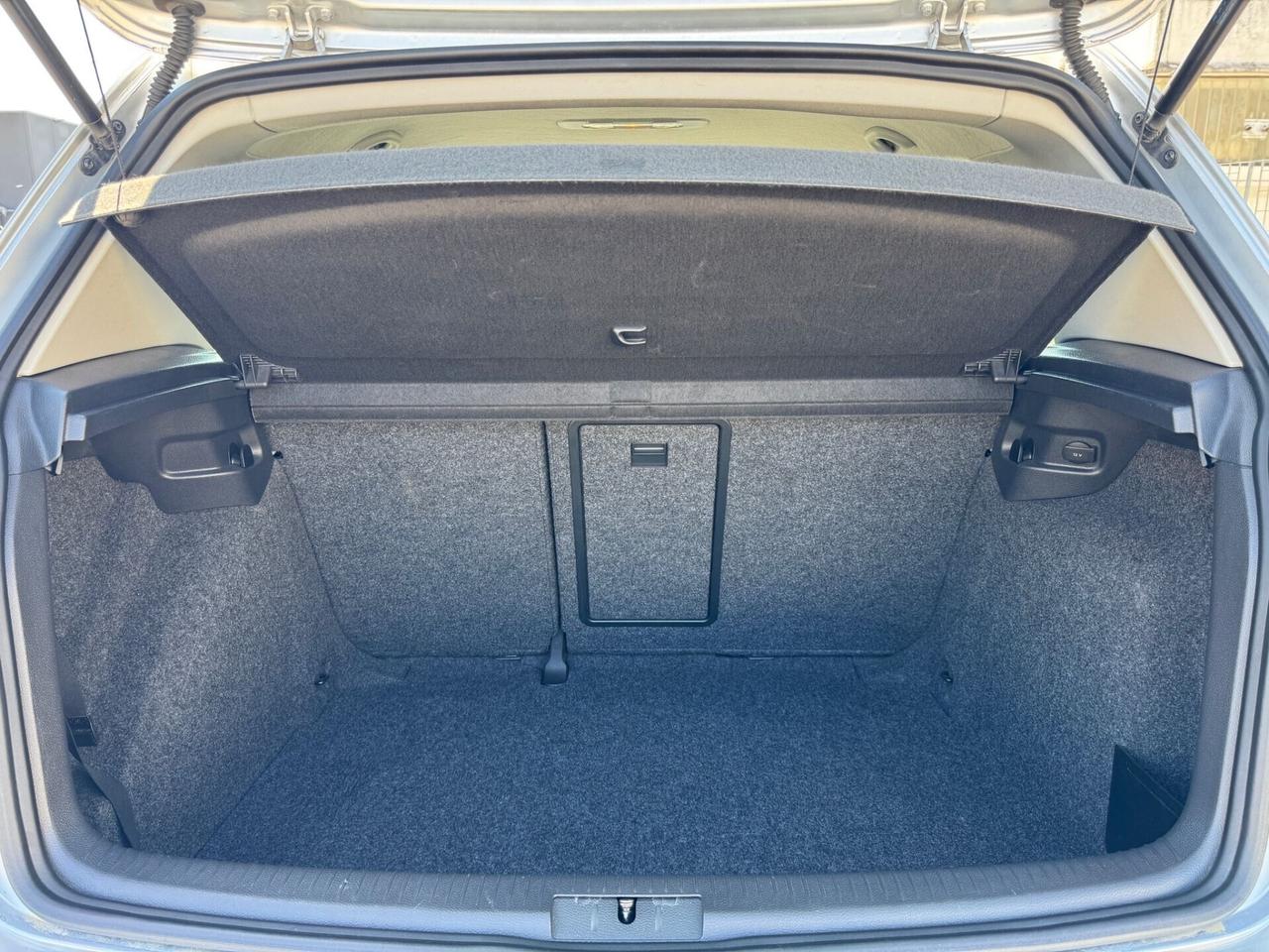 Volkswagen Golf 1.6 TDI DPF 5p. Highline