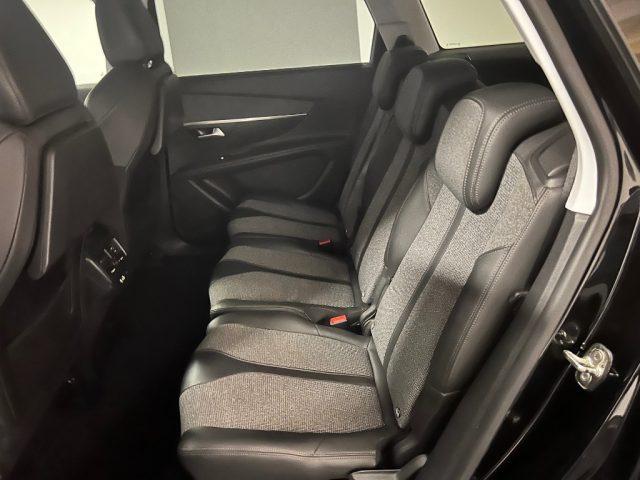 PEUGEOT 5008 BlueHDi 130 S&S EAT8 Allure