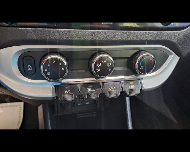 KIA Rio 5p 1.1 crdi Active E6