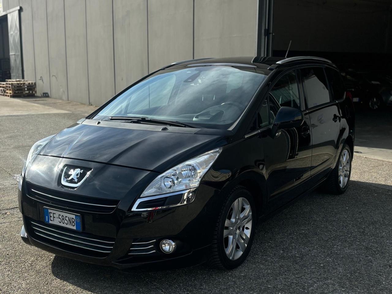 Peugeot 5008 2.0 HDi 150CV Allure