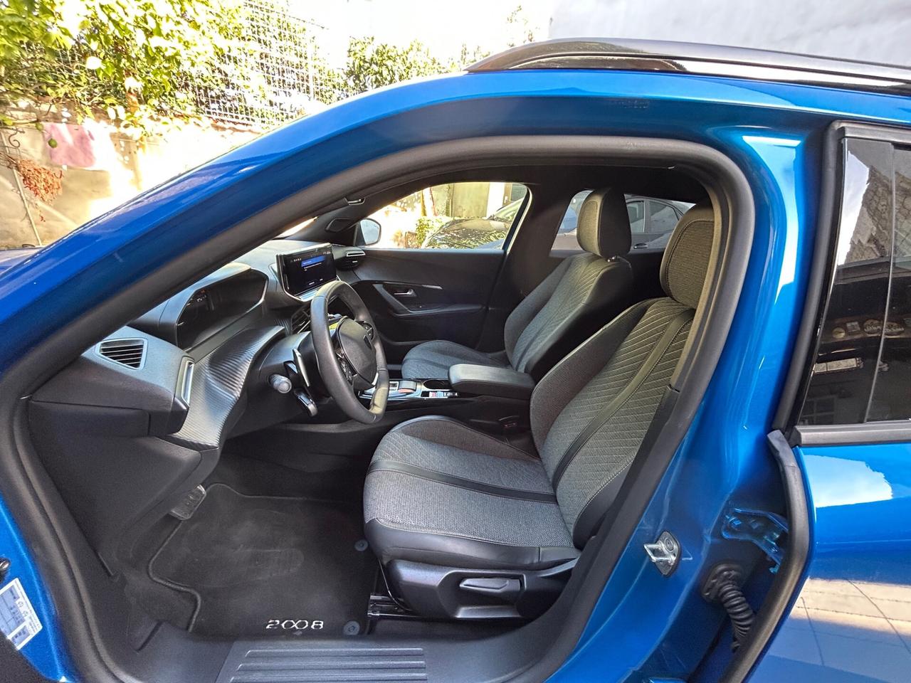 Peugeot 2008 BlueHDi 130 S&S EAT8 Allure Pack