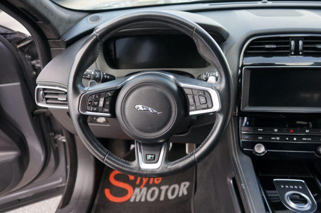 JAGUAR F-Pace 2.0 D 240 CV AWD aut. R-Sport