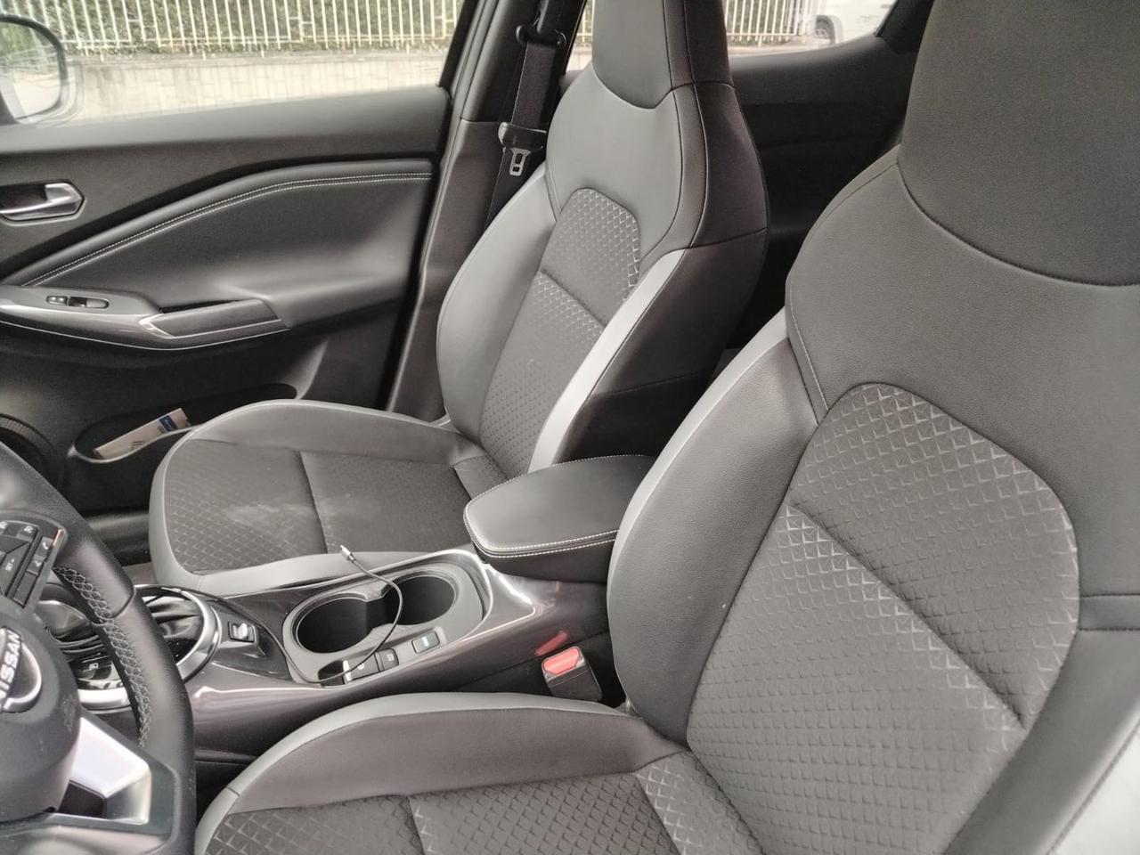 Nissan Juke N-Connecta 1.6 HEV  #5742