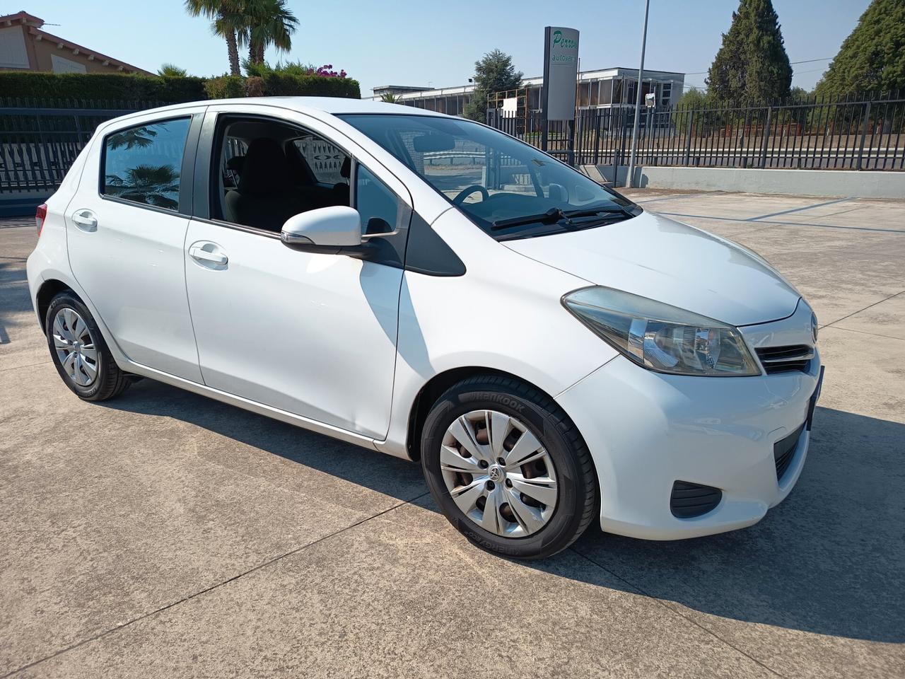 Toyota Yaris 1.4 D-4D 5 porte Active
