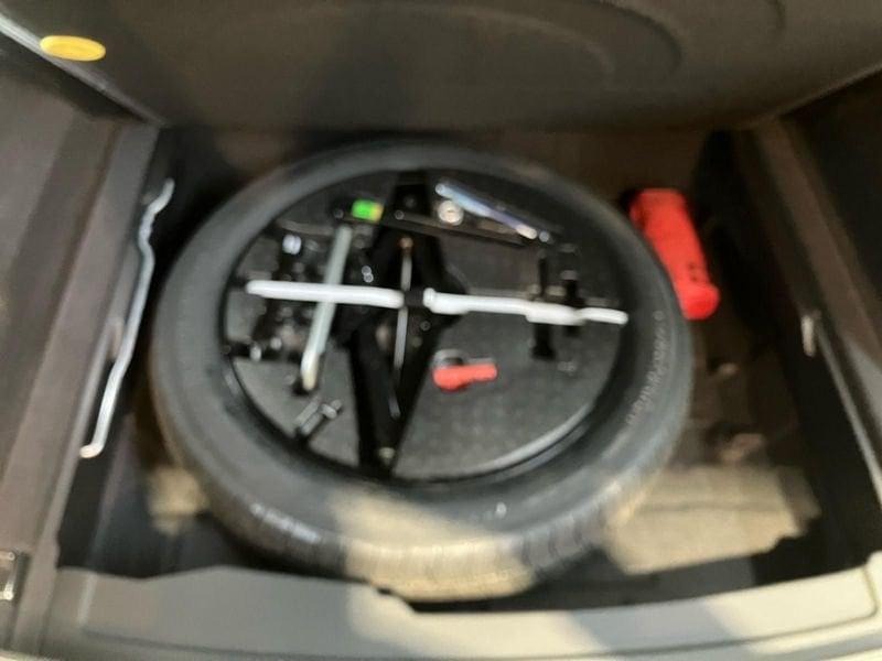 Volkswagen Touareg 3.0 V6 TDI SCR 210kW Elegance R-line Exterior