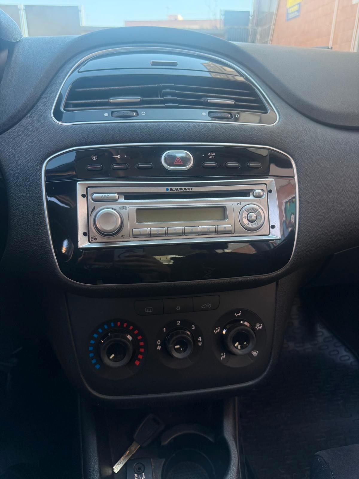 Fiat Punto 1.3 MJT II 75 CV 5 porte Lounge