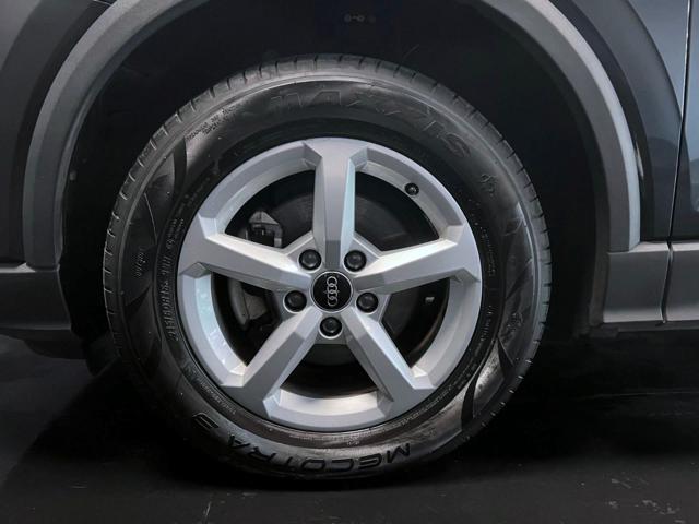AUDI Q2 35 TFSI S tronic Business