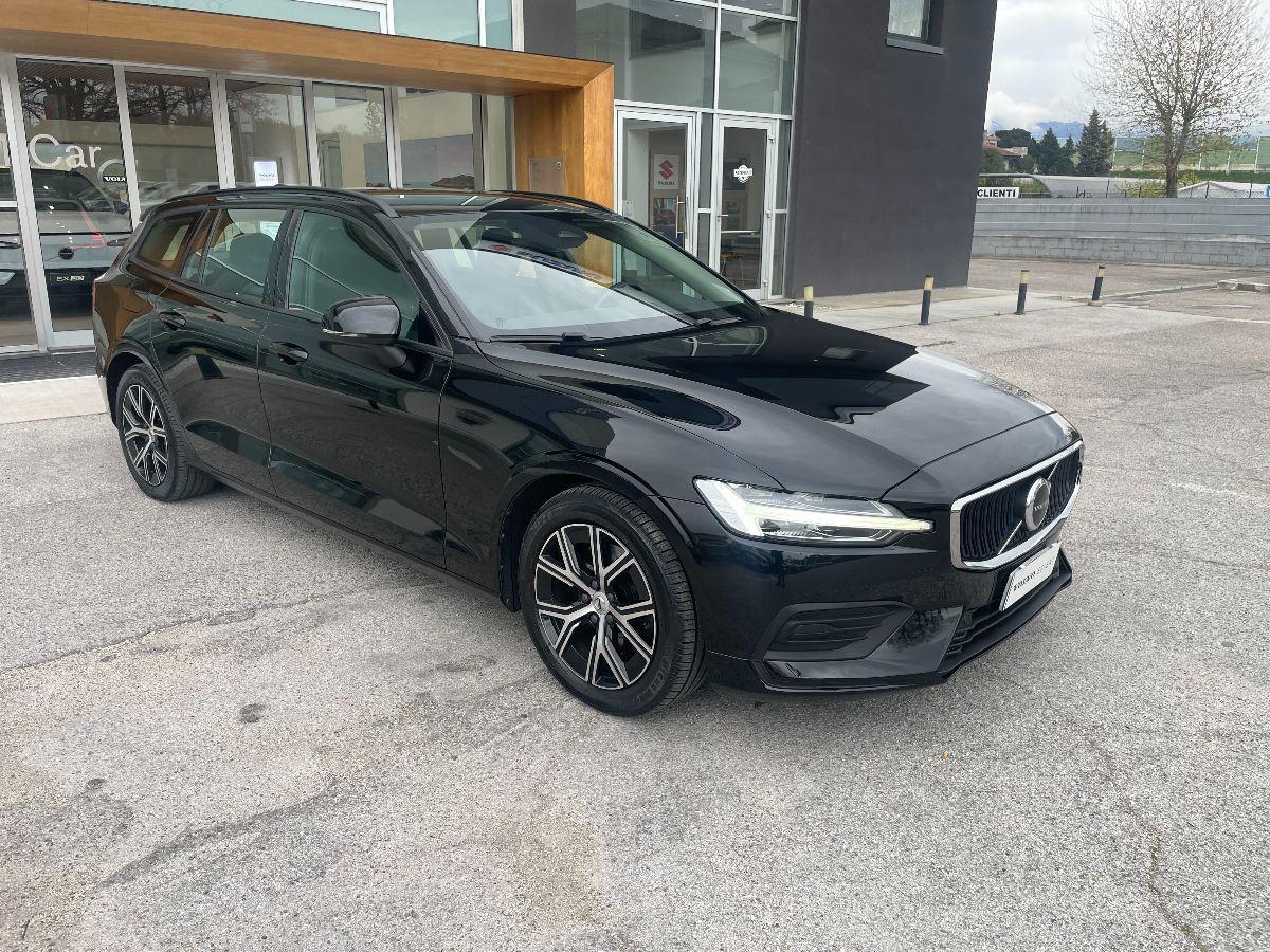 VOLVO - V60 - B3 aut. Essential