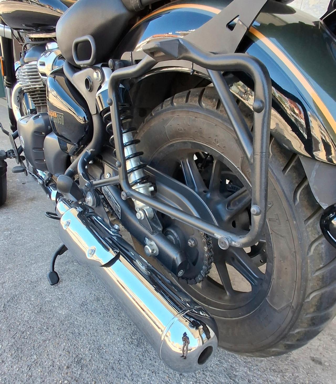 Royal Enfield Super Meteor astral 650 classic