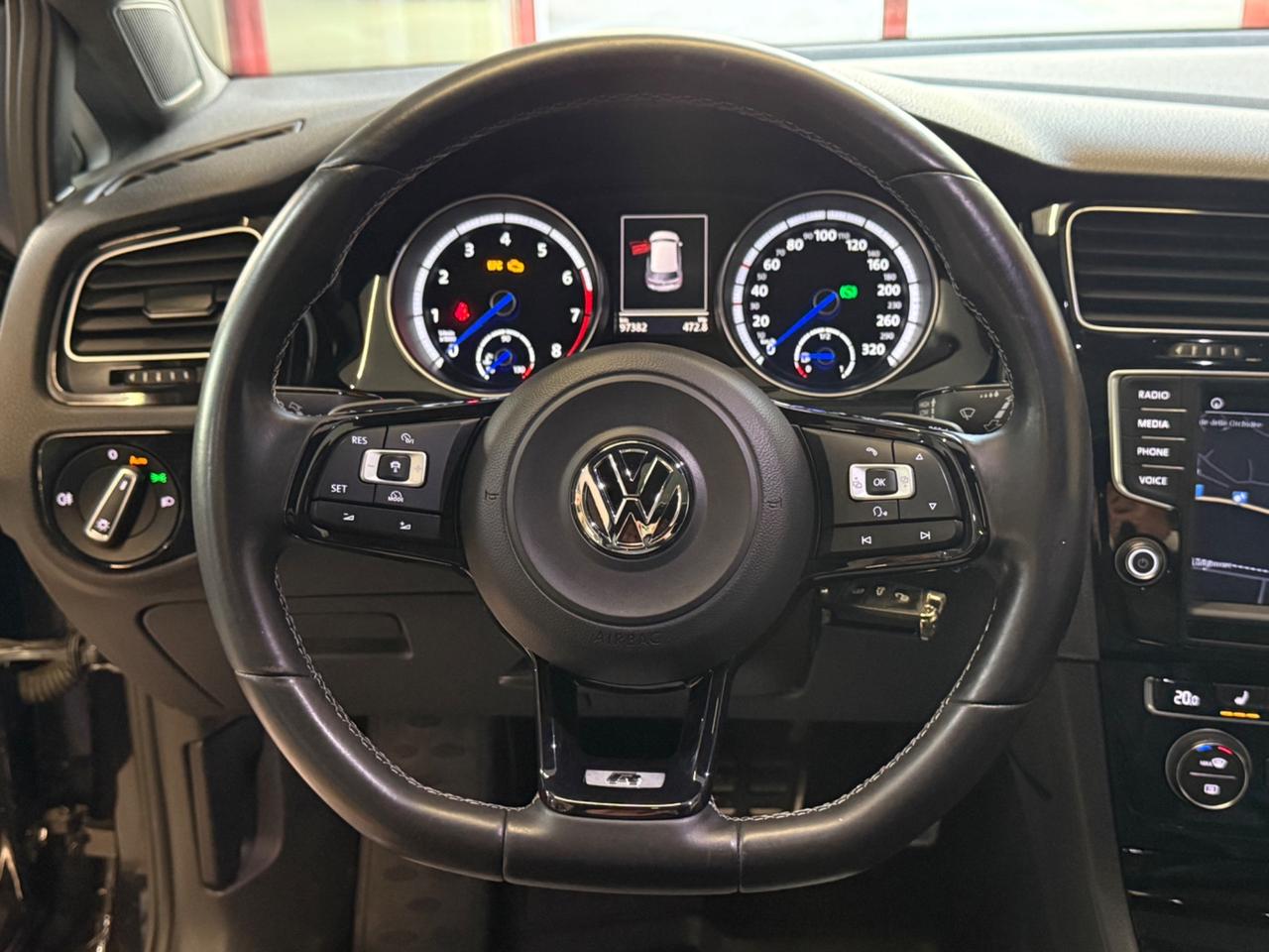 Volkswagen Golf R 2.0 DSG 3p. 300CV tetto apribile.