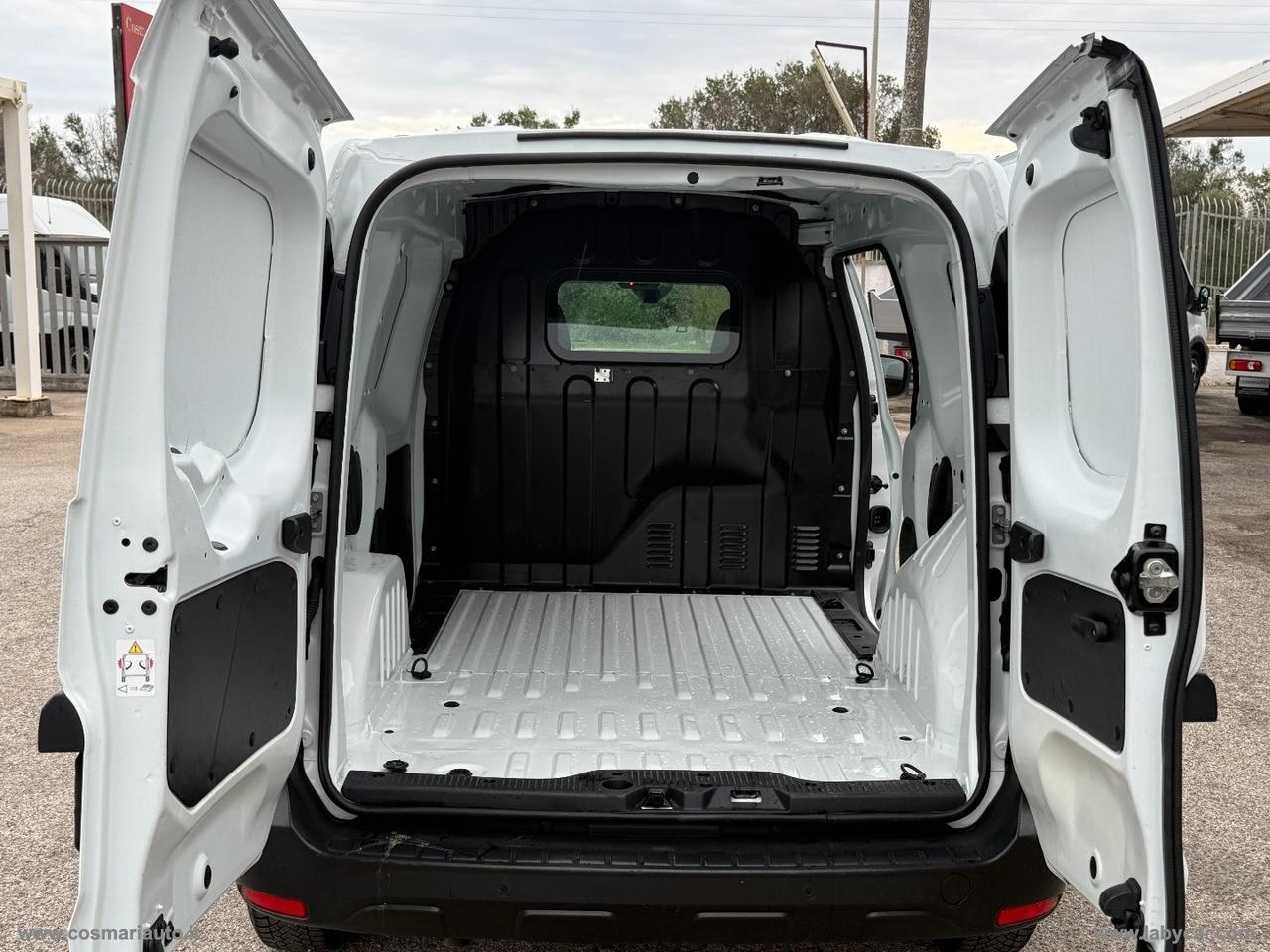 Express 1.3 TCe 100 FAP Van