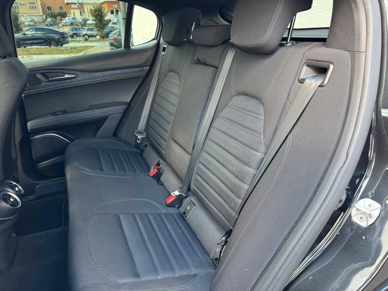 Alfa Romeo Stelvio 2.2 Turbodiesel 160 CV AT8 RWD Business