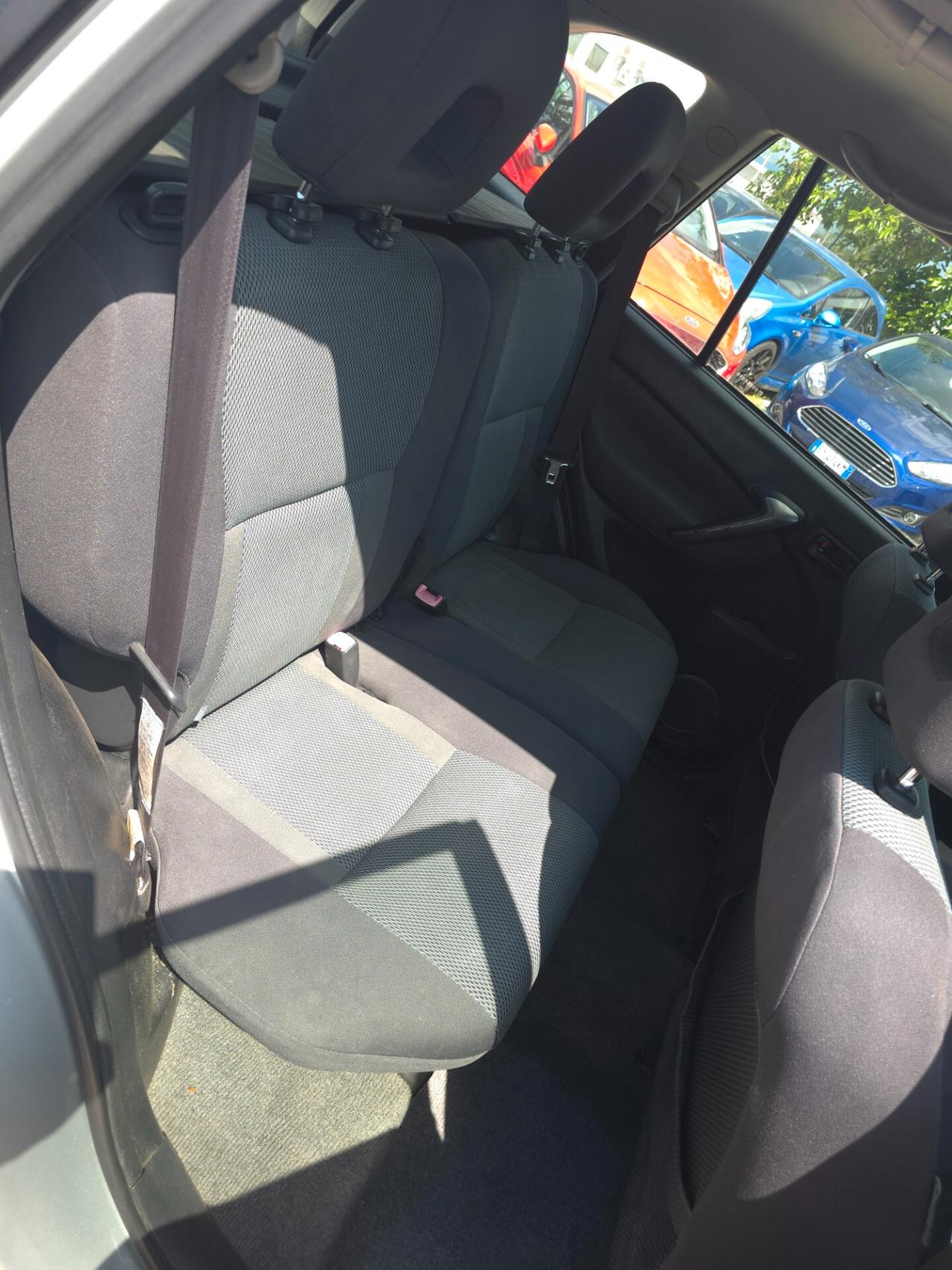 Toyota RAV 4 RAV4 2.0 Tdi D-4D cat 5 porte Sol