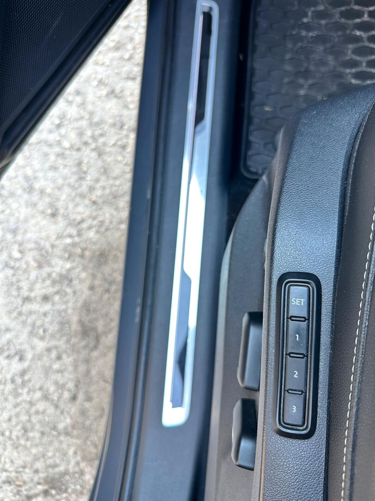 Volkswagen Tiguan 1.5 TSI 150 CV DSG ACT R-Line