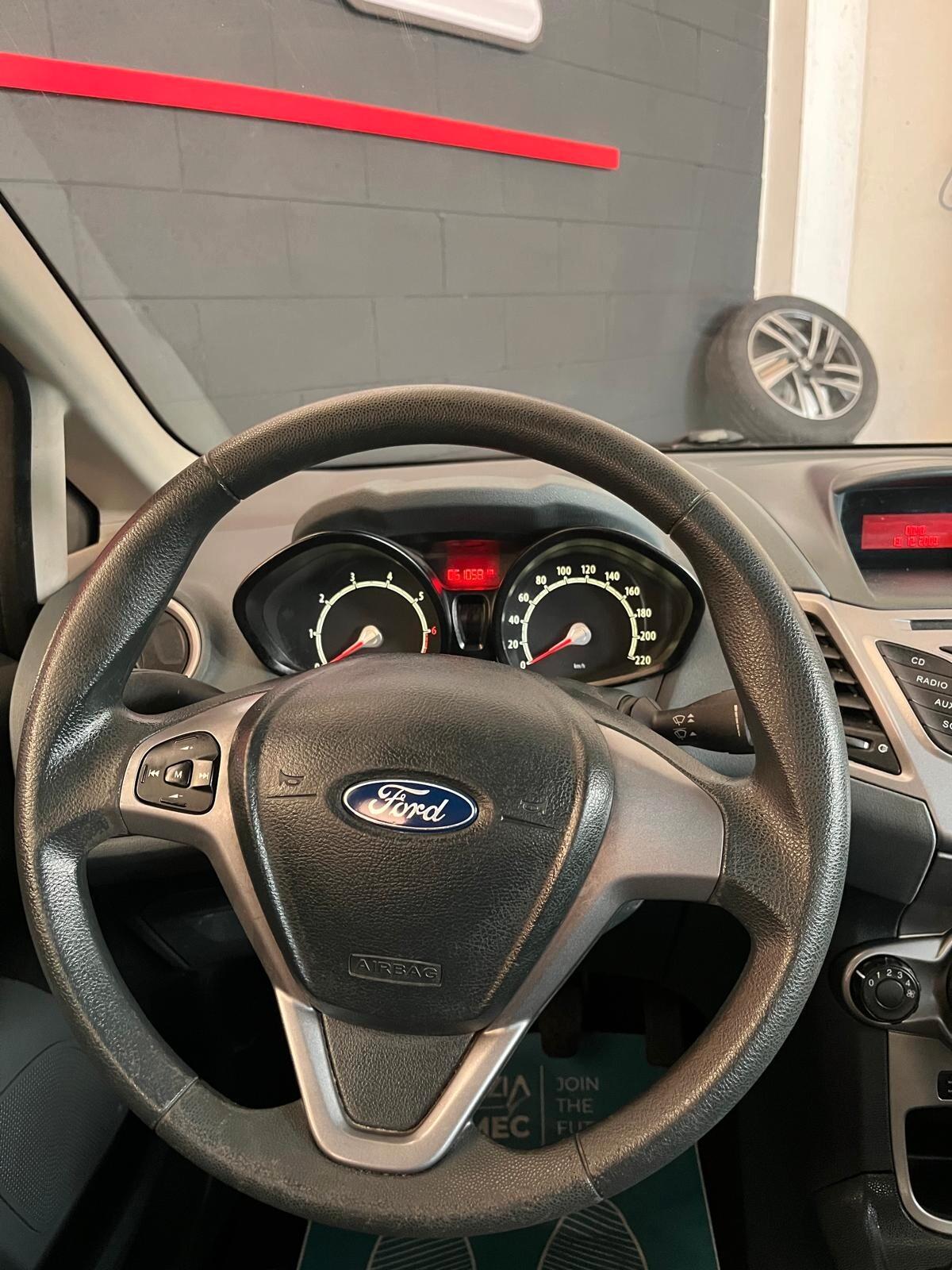 Ford Fiesta DISTRIBUZIONE ESEGUITA