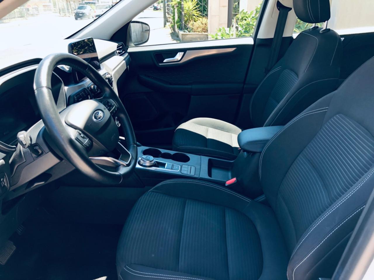 Ford Kuga 1.5 120CV AUTOM- NAVI-TELECAM-TITANIUM