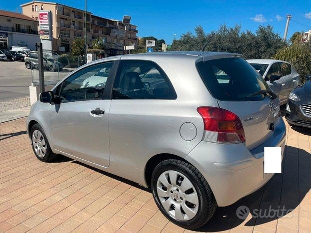 Toyota Yaris "Finanziabile Senza Busta Paga"