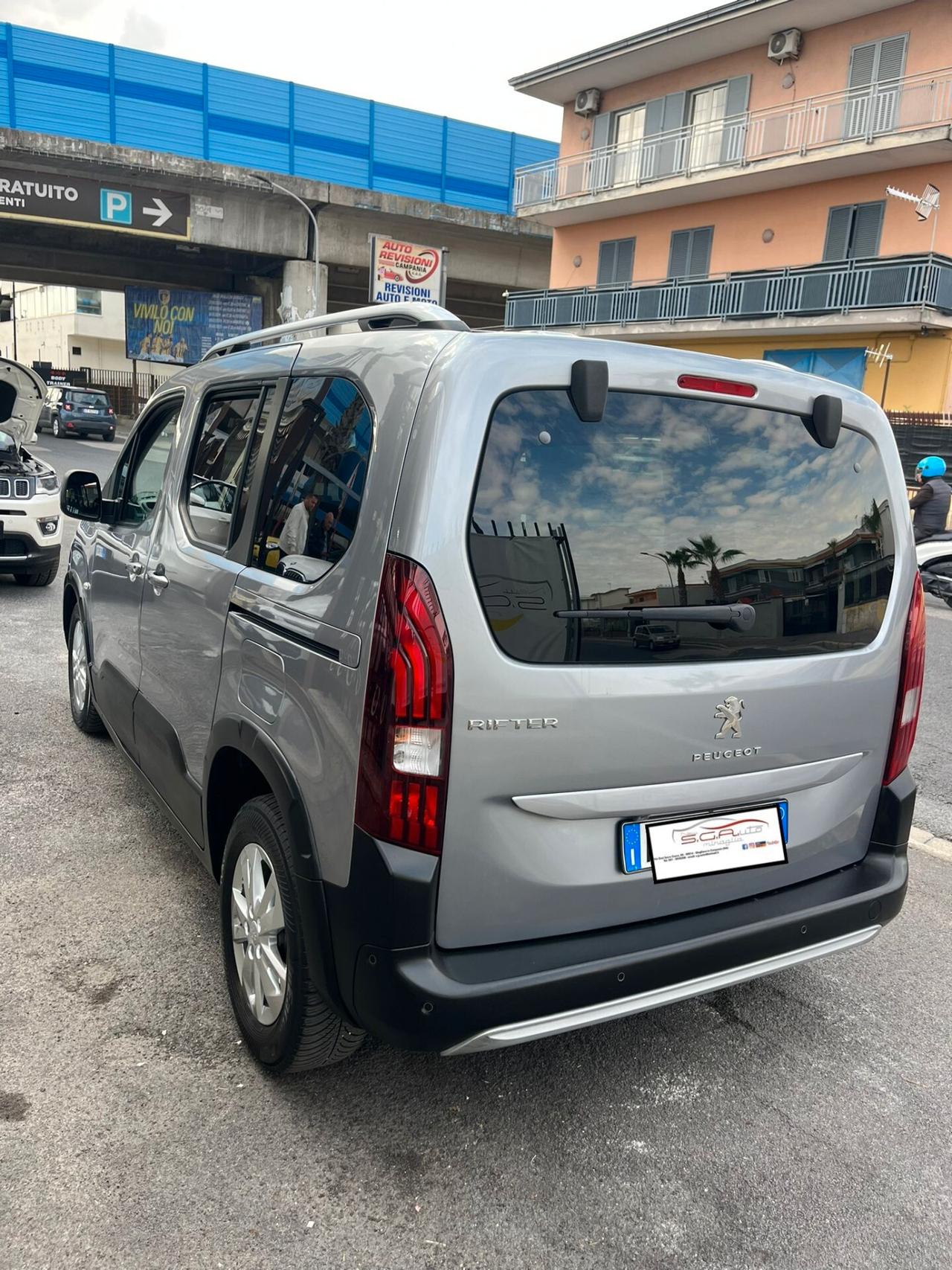 Peugeot Rifter BlueHDi 130 S&S EAT8 GT Line Standard